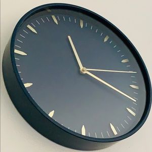 Silent / Non ticking Wall Clock